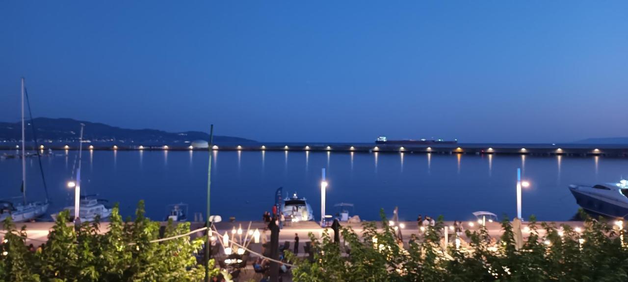 V For View Appartement Kalamata